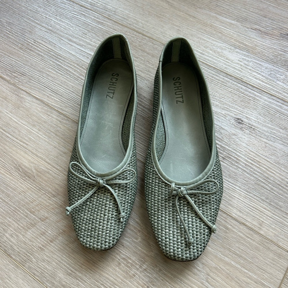 Schutz Leather & Raffia Flats Dark Ivy Womens Size 8 NWOB - Picture 2 of 10
